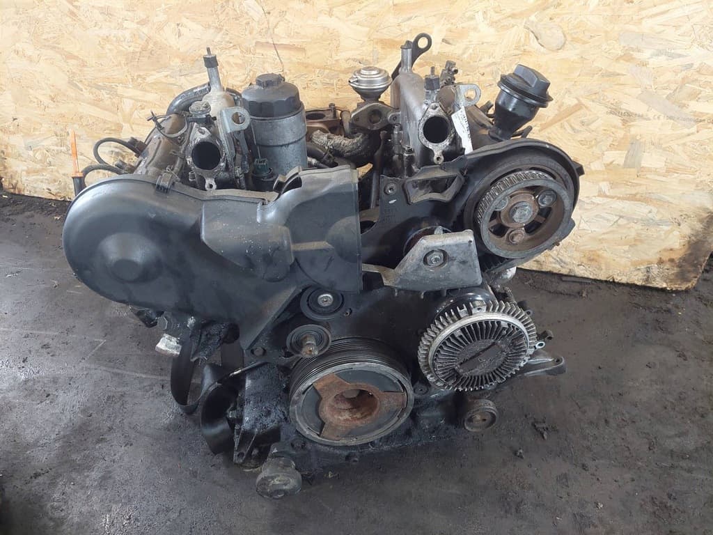 Moteur AKN pour Audi A8