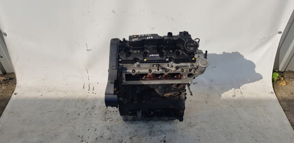 Moteur DFGB pour Skoda Superb 2.0 Diesel