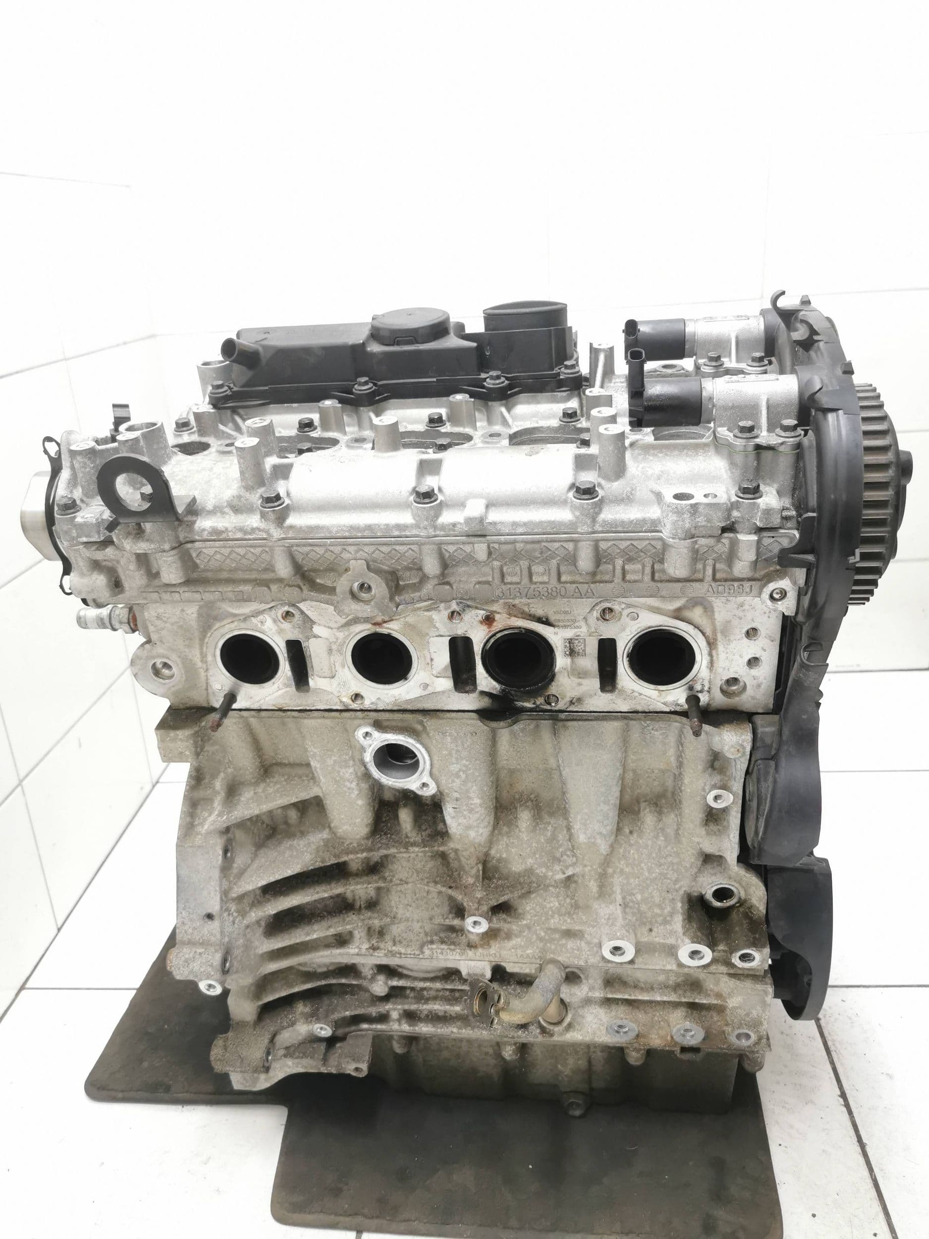 Moteur B 4204 T37 pour Volvo V40 2.0 Petrol