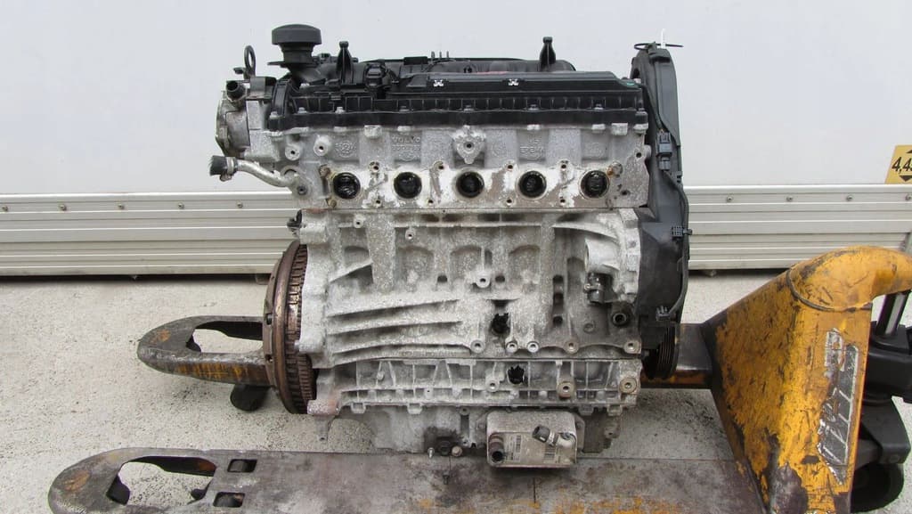 Moteur D 5244 T17 pour Volvo V60 2.4 Diesel