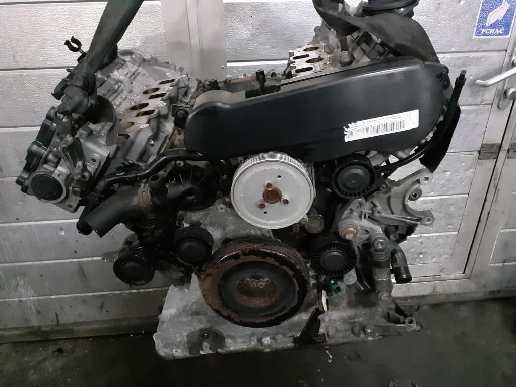 Moteur CGKB pour Audi A4 2.7 Diesel