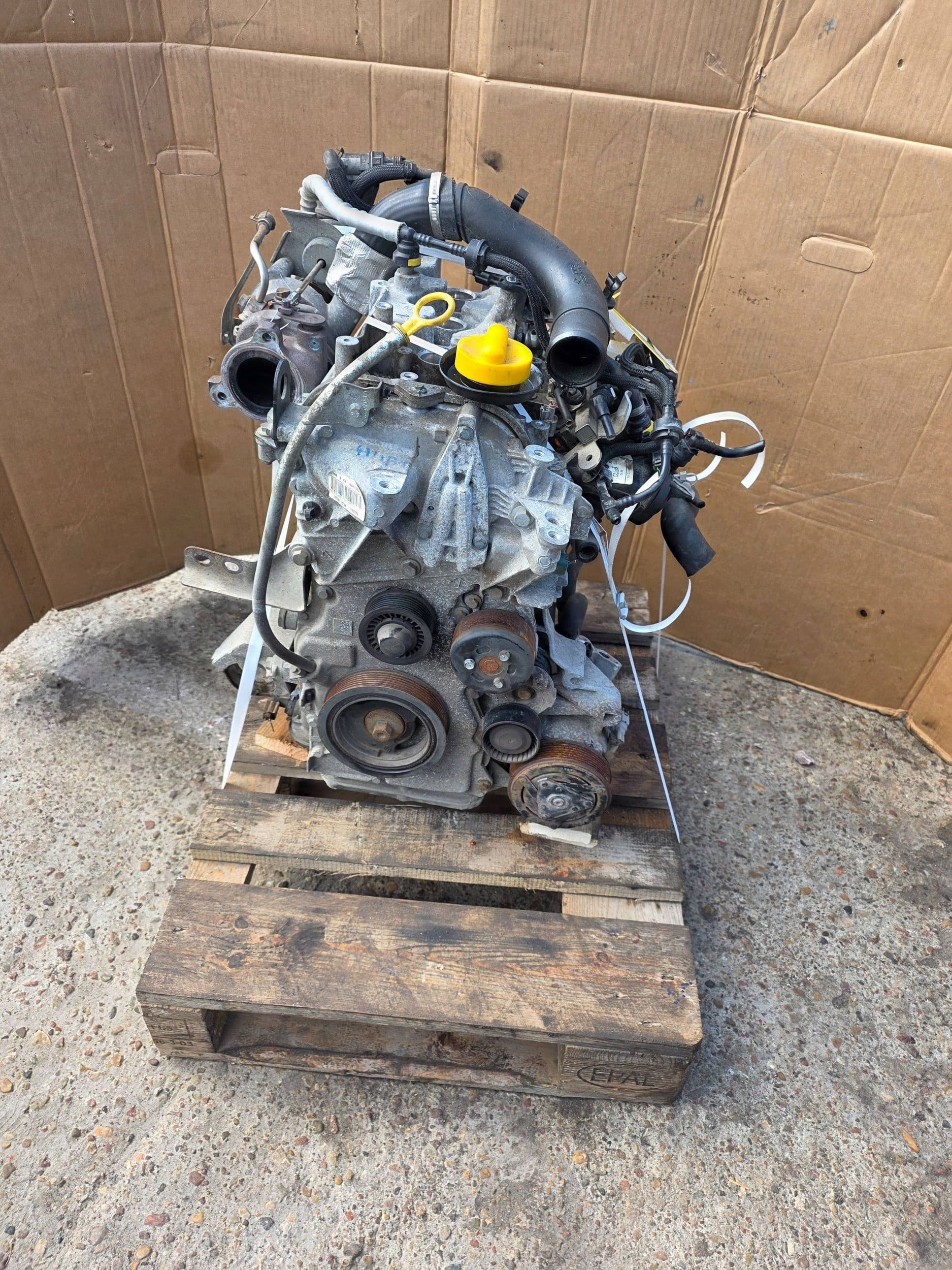 Moteur H4B 400 pour Dacia