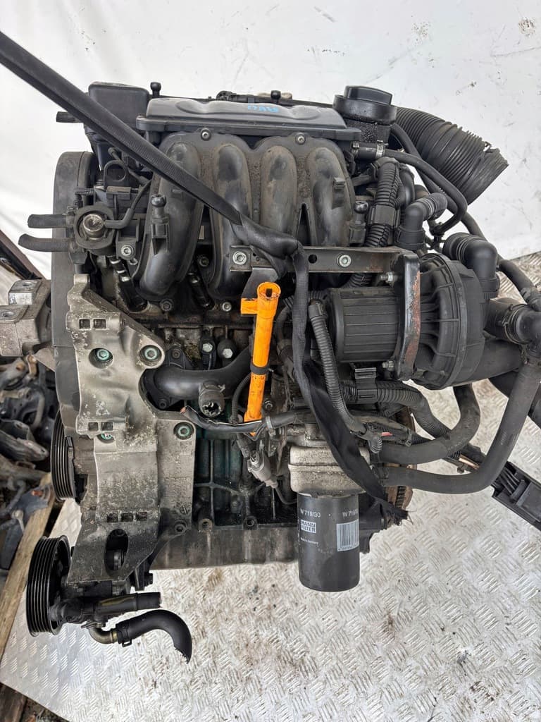 Moteur AVU pour Skoda Octavia 1.6 Petrol